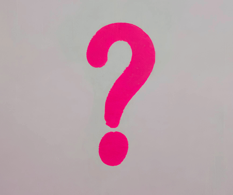 pink question mark graphic for intrapersonal questions for mondays post